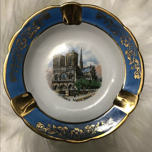 Vintage Limoges Paris Notre Dame Porcelain Ashtray ✨ - Picture 2 of 5